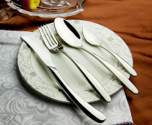 不銹鋼餐具用久了太臟怎么清洗？正確清洗不銹鋼的方法