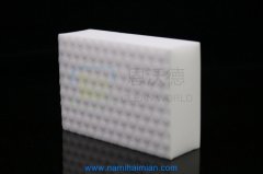 汽車內(nèi)飾臟了用什么清潔？洗車海綿